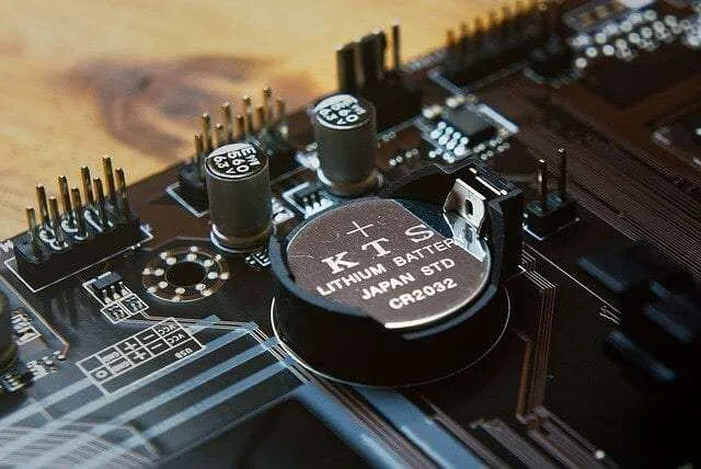3 Cara Perbaiki Jam dan Tanggal yang Selalu Salah di Windows 10 5 Baterai CMOS 3 Cara Perbaiki Jam dan Tanggal yang Selalu Salah di Windows 10 5 Baterai CMOS