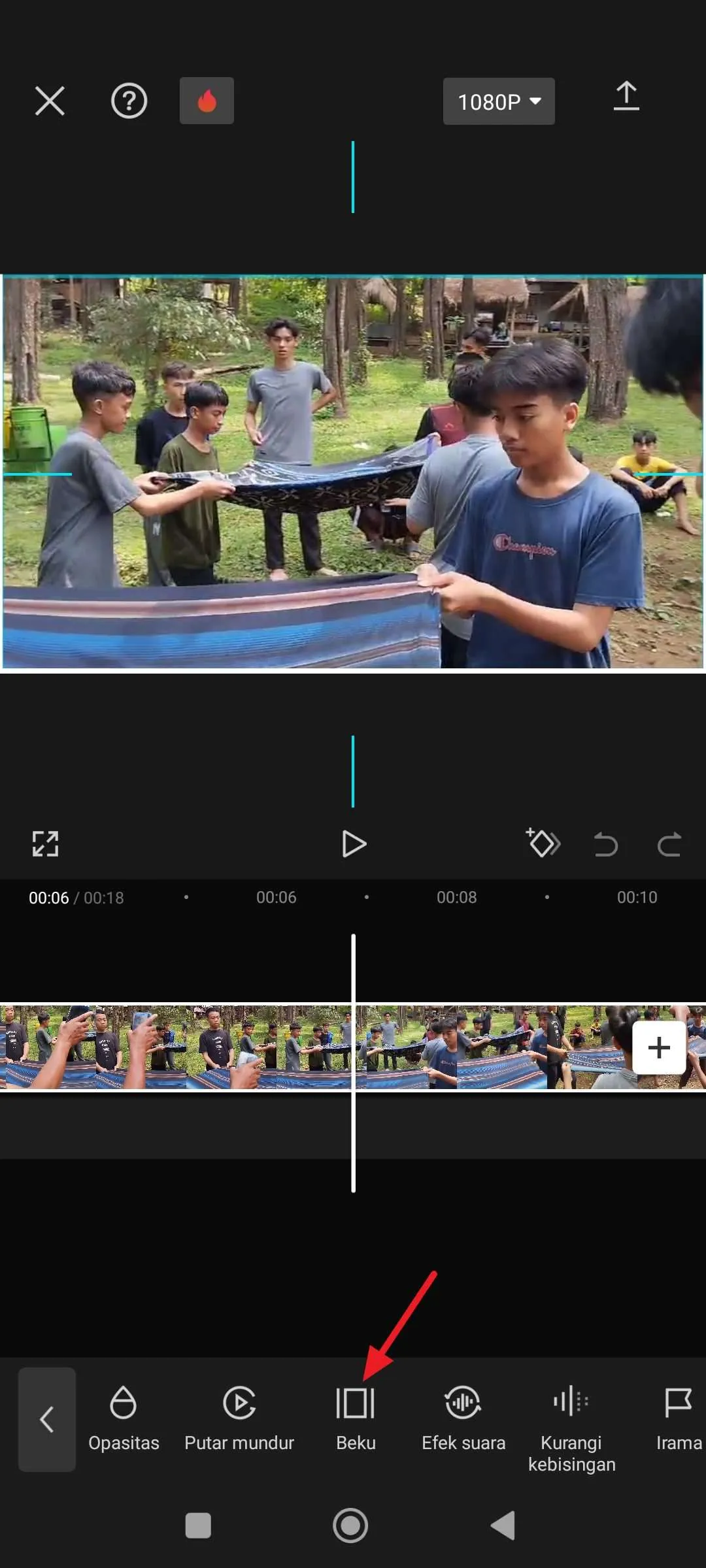 Screenshot 2024 01 03 05 35 16 938 com.lemon .lvoverseas Cara Menggunakan Fitur Freeze pada Video di Aplikasi CapCut 6 Screenshot 2024 01 03 05 35 16 938 com.lemon .lvoverseas